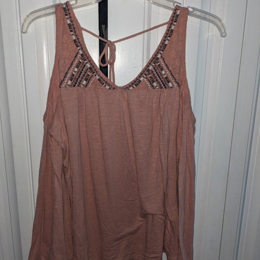 Charming Charlie Pink Embroidered cold Shoulder Shirt Womens M